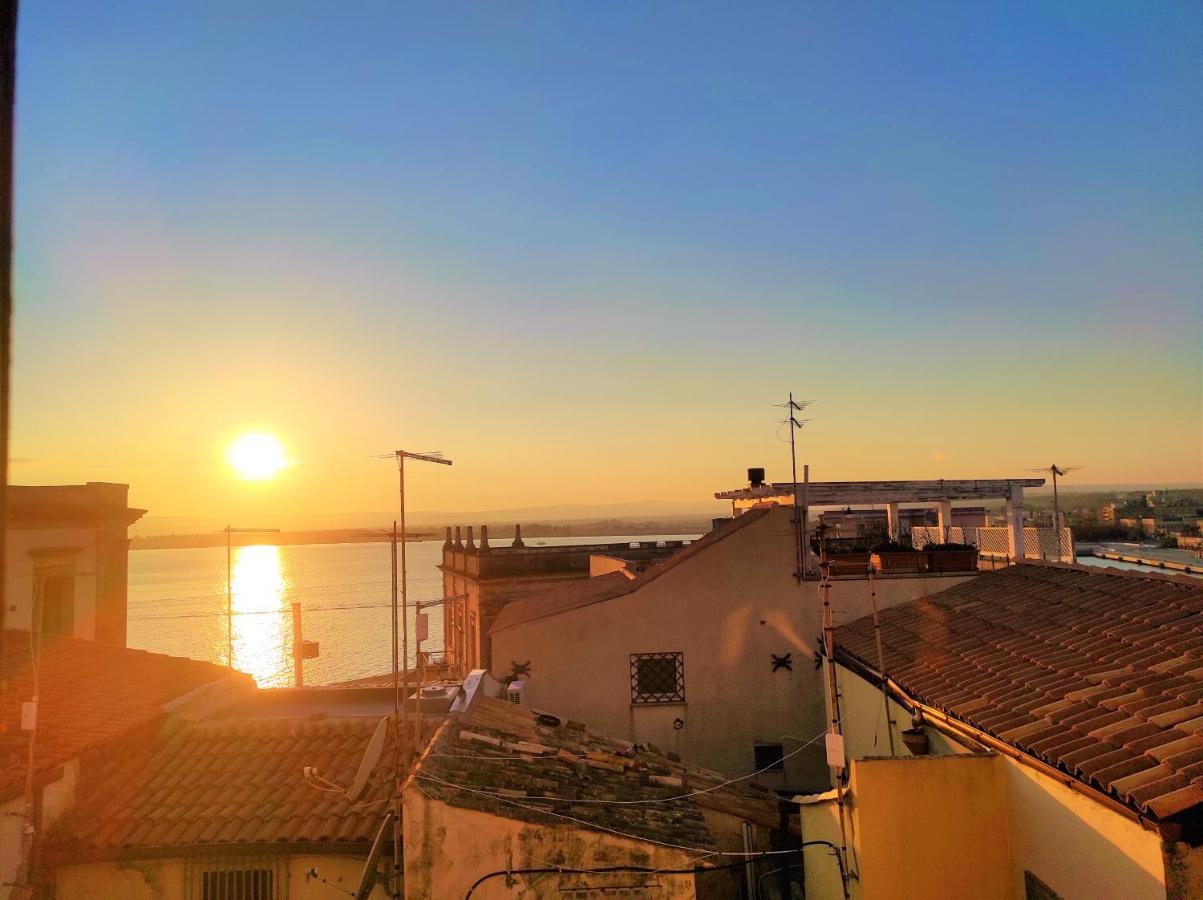 Flora'S House - Ortigia Holidays 锡拉库扎 外观 照片