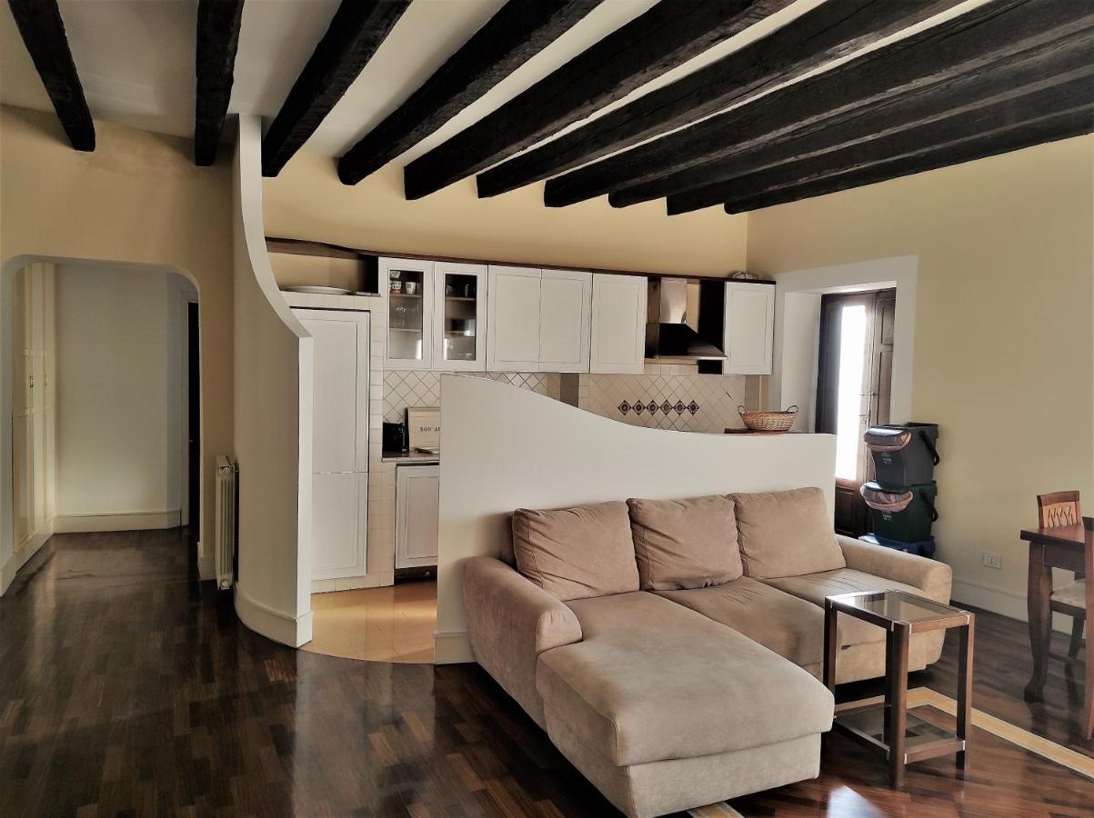 Flora'S House - Ortigia Holidays 锡拉库扎 外观 照片