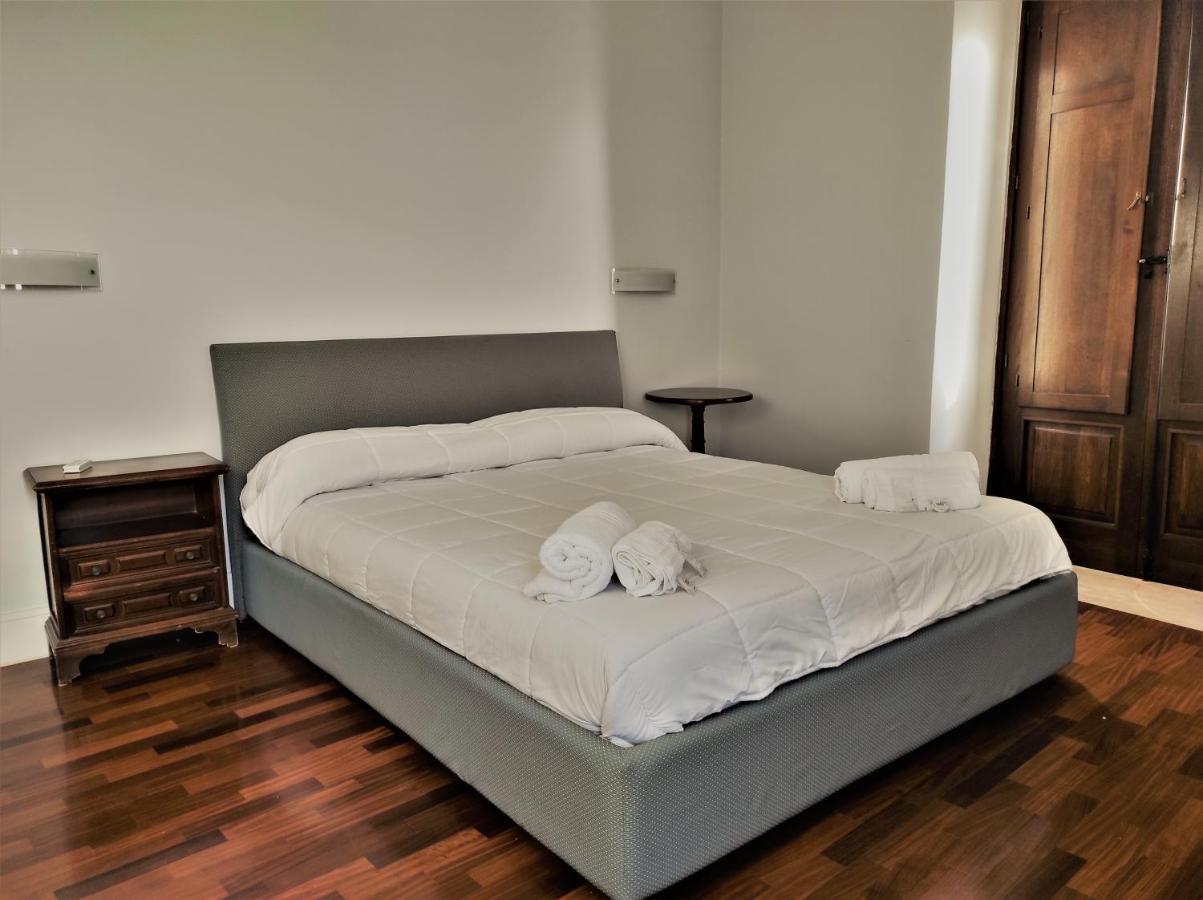 Flora'S House - Ortigia Holidays 锡拉库扎 外观 照片